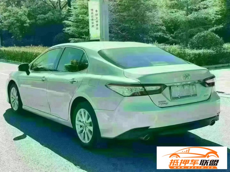  18年豐田凱美瑞轎車 