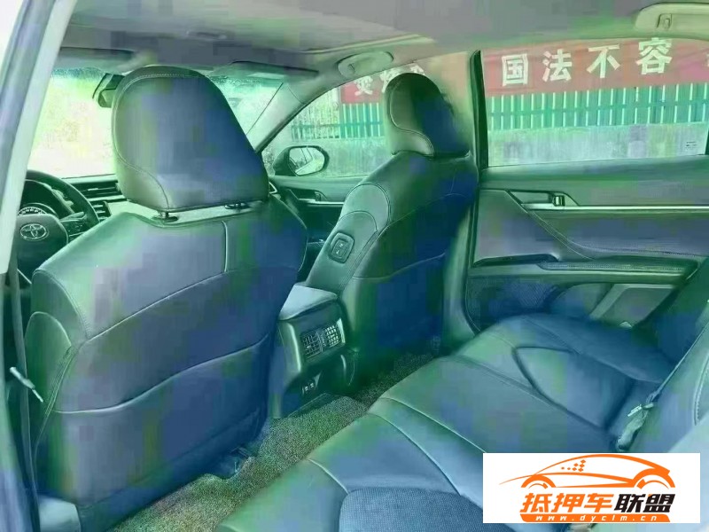 18年豐田凱美瑞轎車 