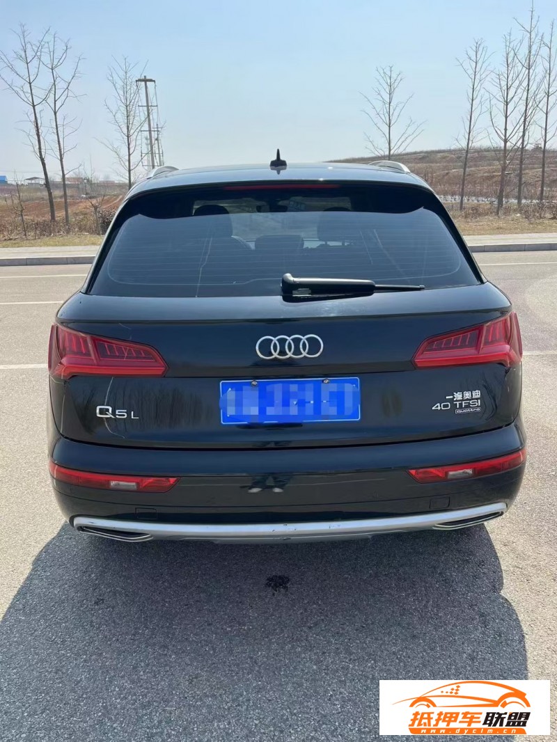  19年奧迪Q5轎車 