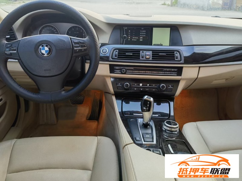  12年寶馬5系轎車 