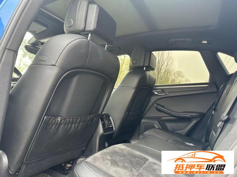  17年保時(shí)捷Macan邁凱轎車(chē) 