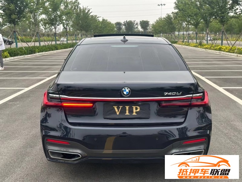  20年寶馬7系轎車 