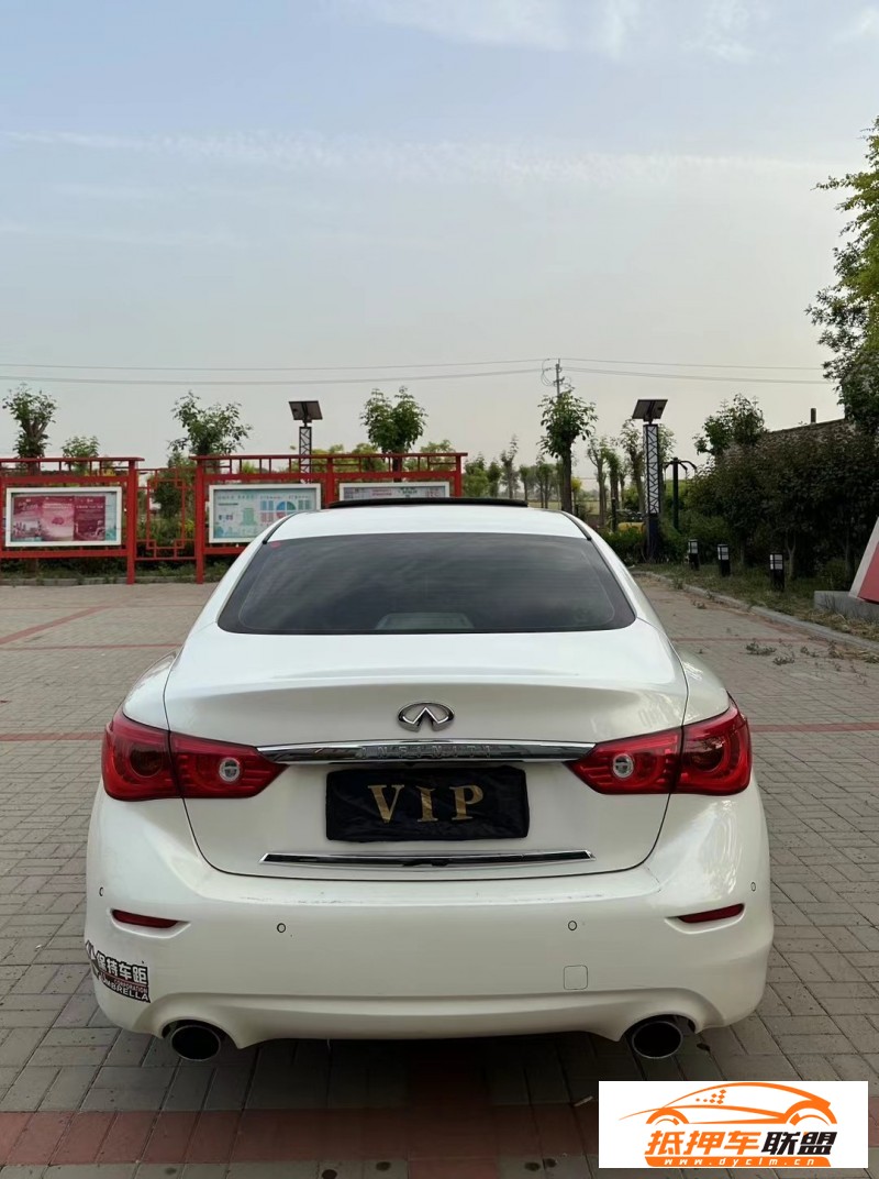 17年英菲尼迪Q50L轎車 