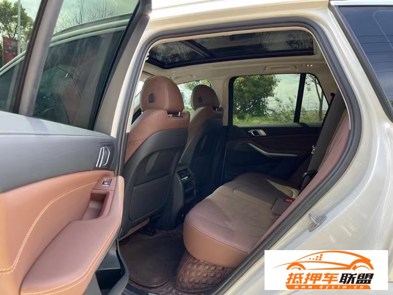  21年寶馬X5轎車 