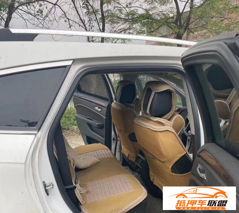  14年凱迪拉克SRX轎車 