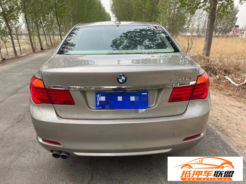  12年寶馬7系轎車 