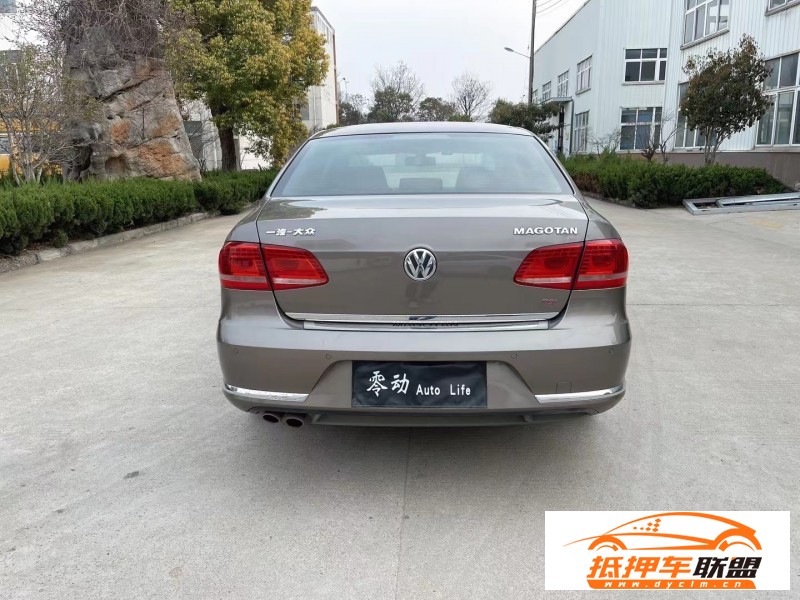  16年大眾邁騰轎車 