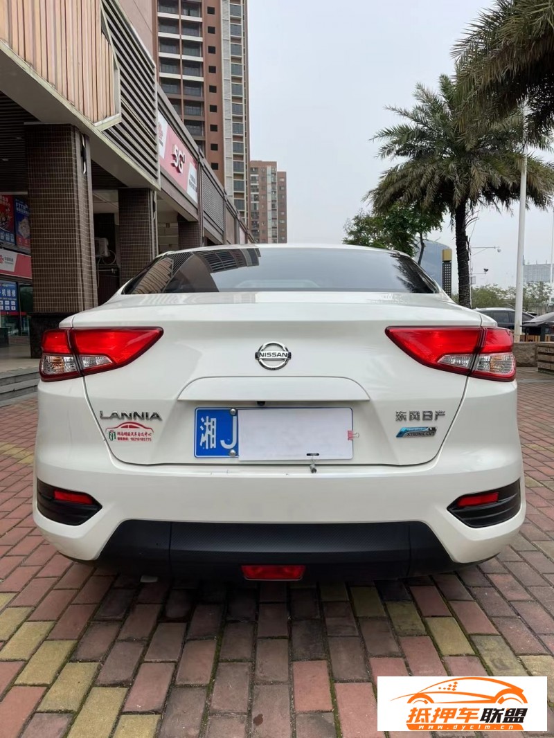 21年日產(chǎn)藍鳥轎車 