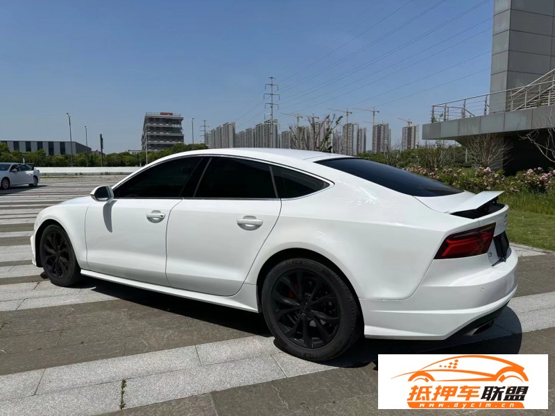  16年奧迪A7轎車 