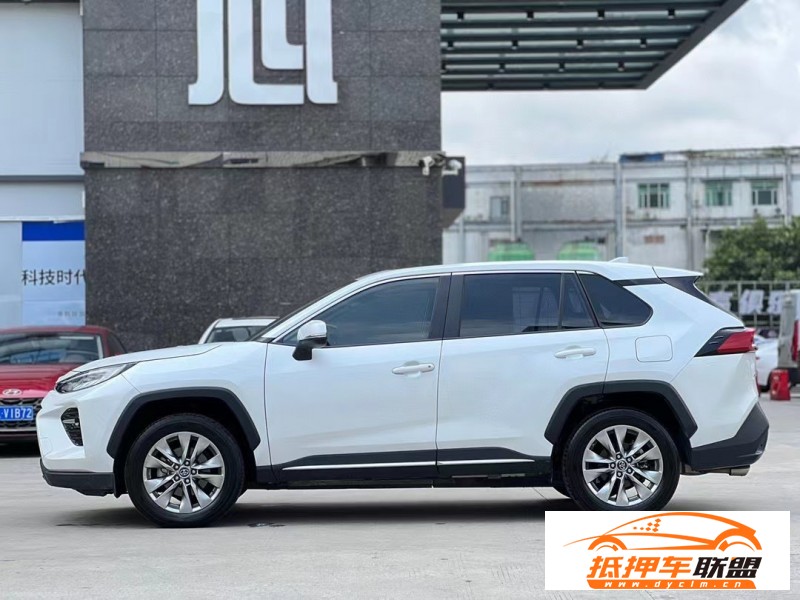  21年豐田威蘭達轎車 