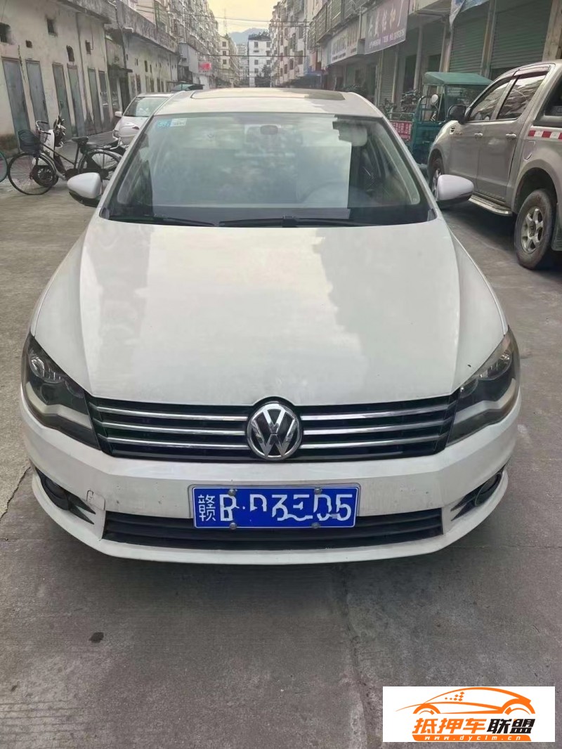  16年大眾寶來(lái)轎車 