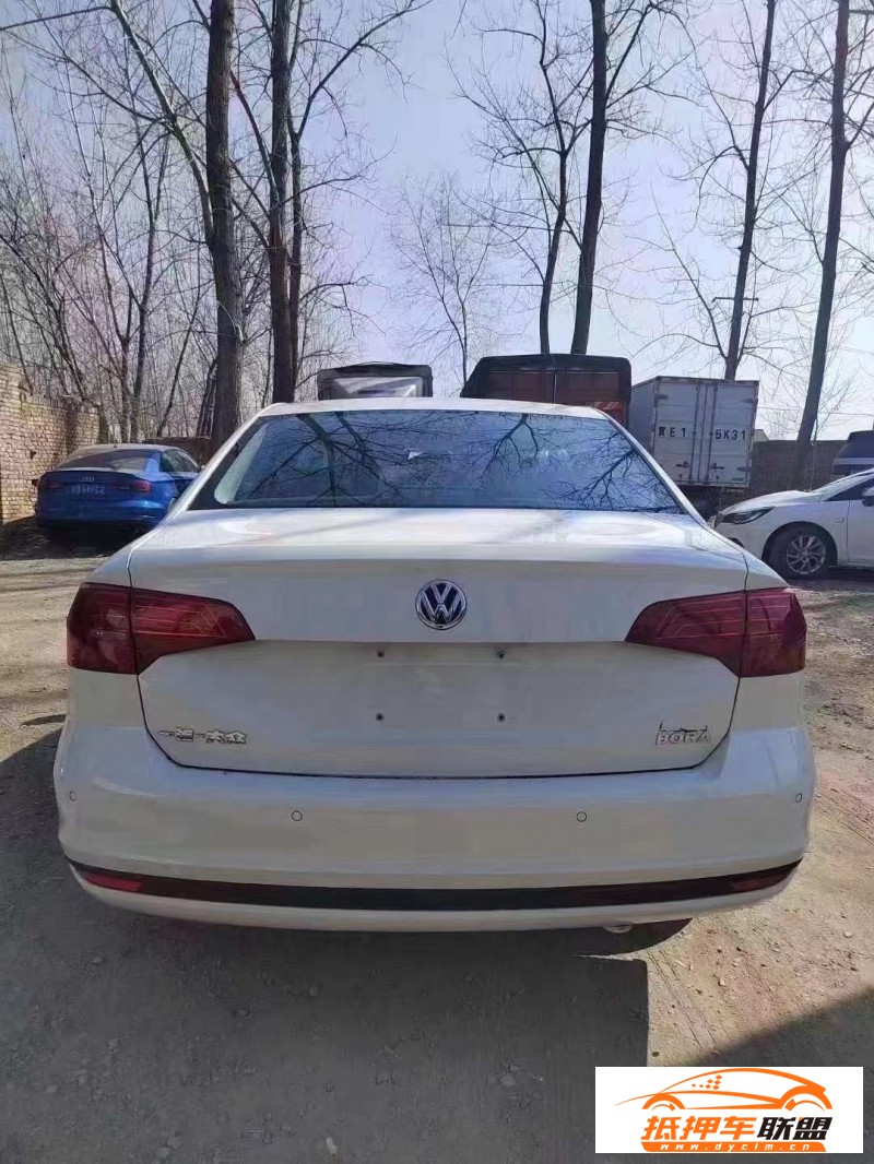  21年大眾寶來轎車 