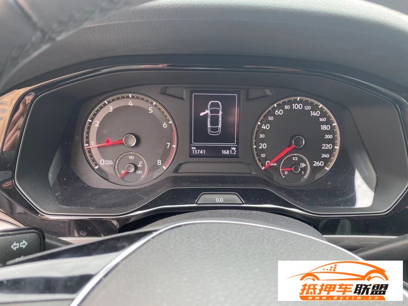  21年大眾寶來轎車 