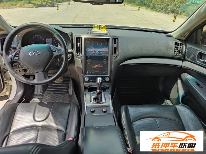  12年英菲尼迪G25轎車 