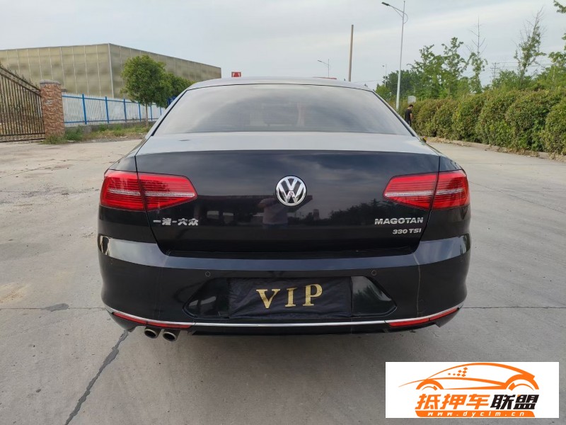  17年大眾邁騰轎車 