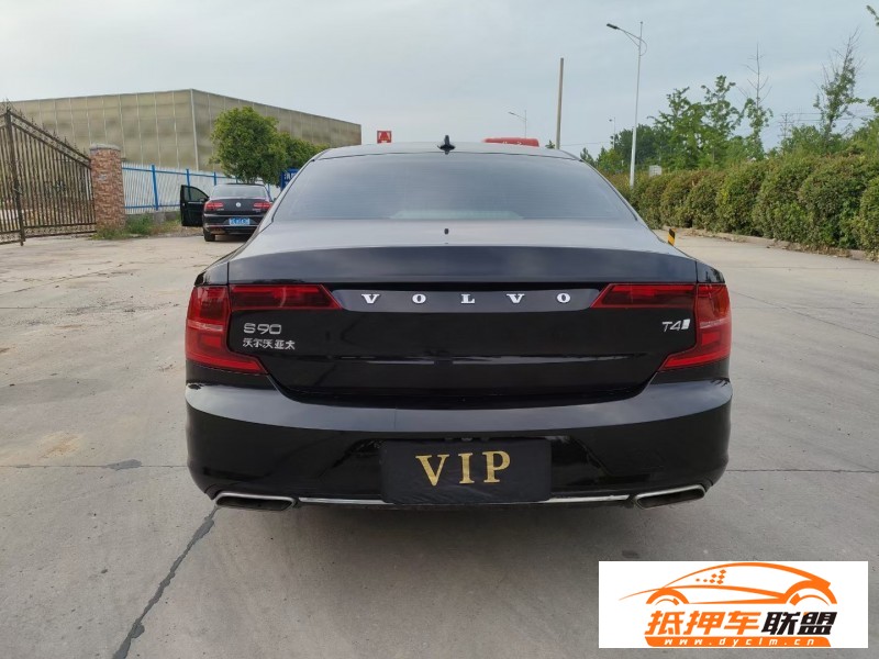  17年沃爾沃S90轎車 