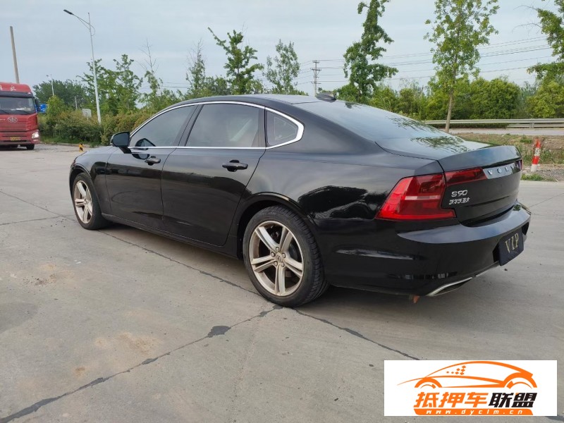  17年沃爾沃S90轎車 