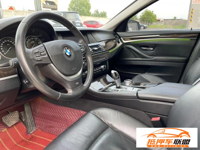 13年寶馬5系轎車 