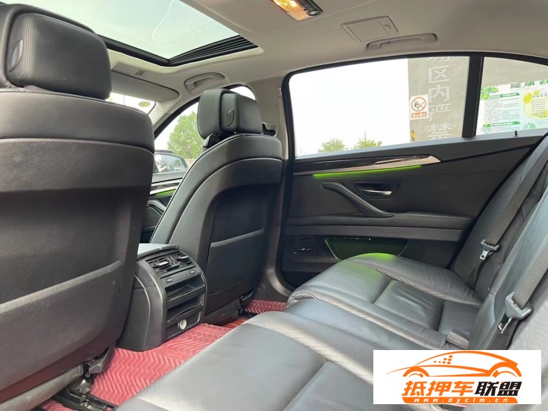  13年寶馬5系轎車 