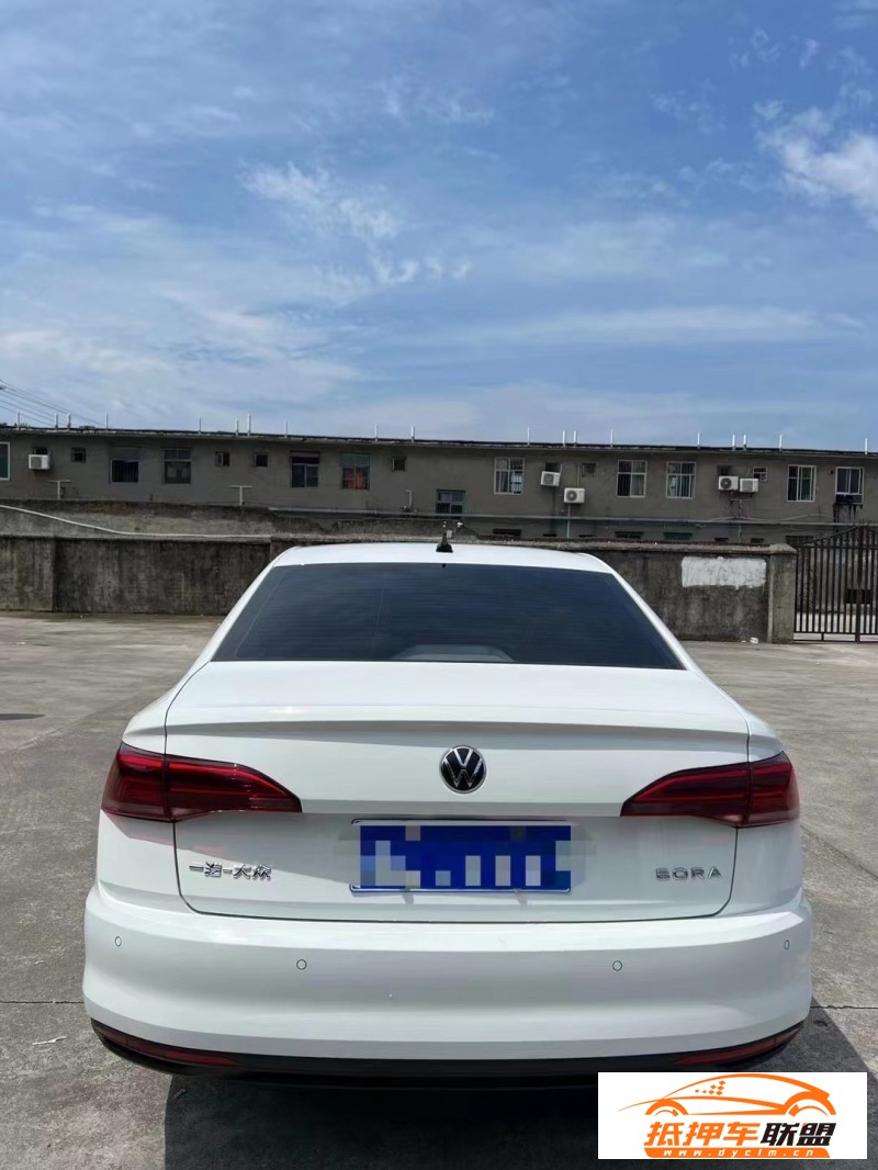  22年大眾寶來轎車 