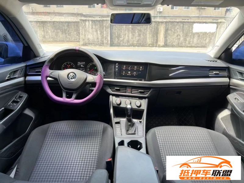  22年大眾寶來轎車 