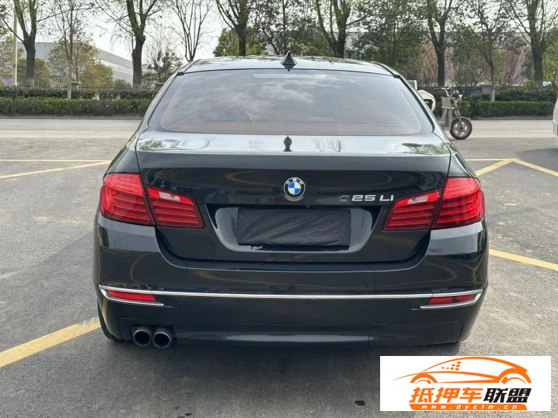  14年寶馬5系轎車 