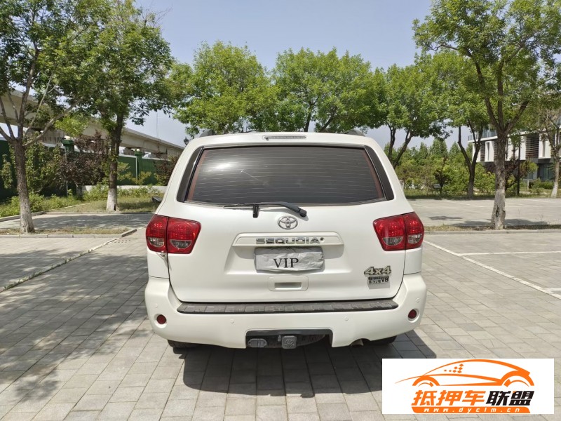  16年豐田紅杉SUV 