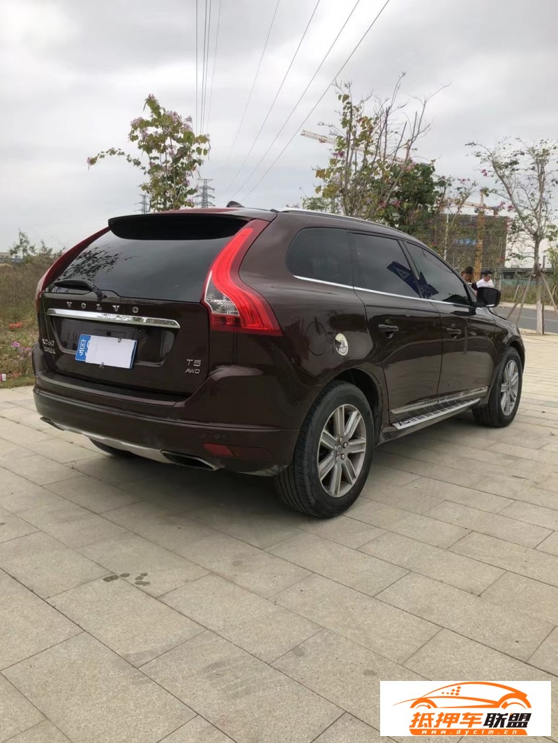  16年沃爾沃XC60轎車 