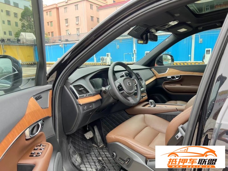  22年沃爾沃XC90轎車 