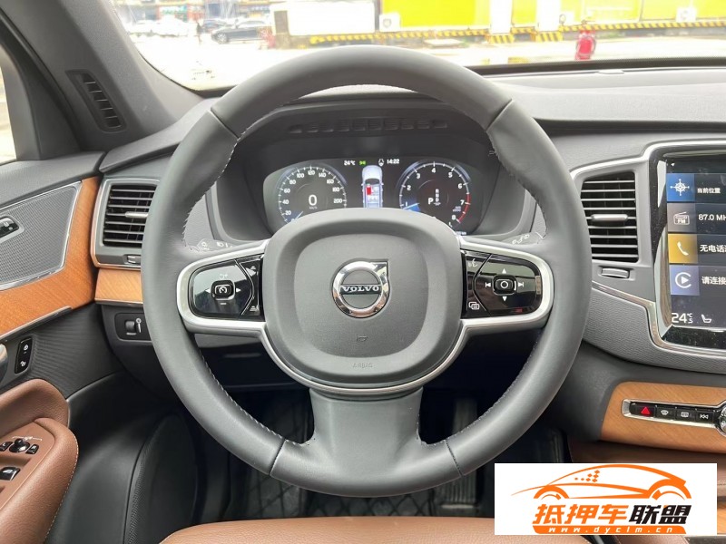  22年沃爾沃XC90轎車 