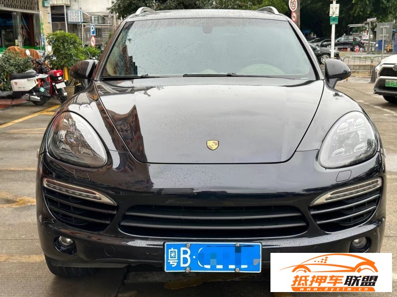  14年保時(shí)捷卡宴轎車(chē) 