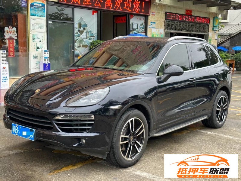  14年保時(shí)捷卡宴轎車(chē) 
