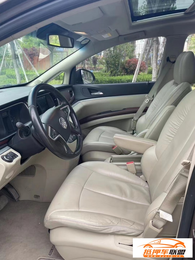  17年別克GL8SUV 