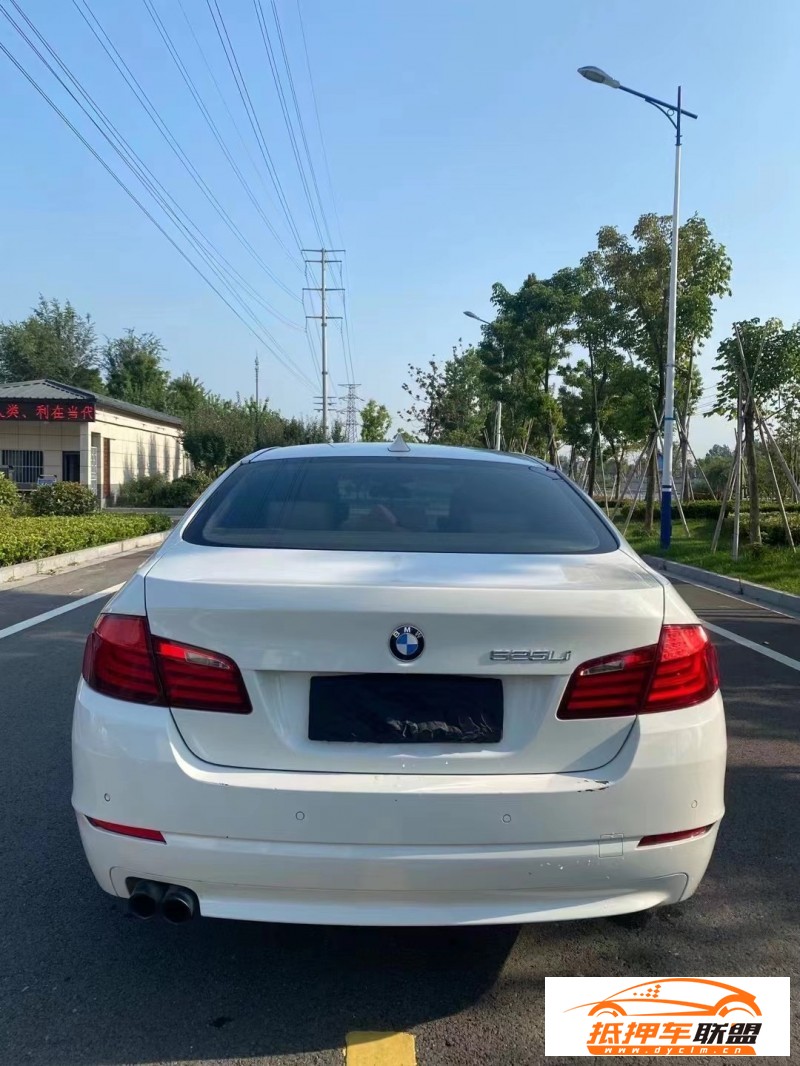  13年寶馬5系轎車 