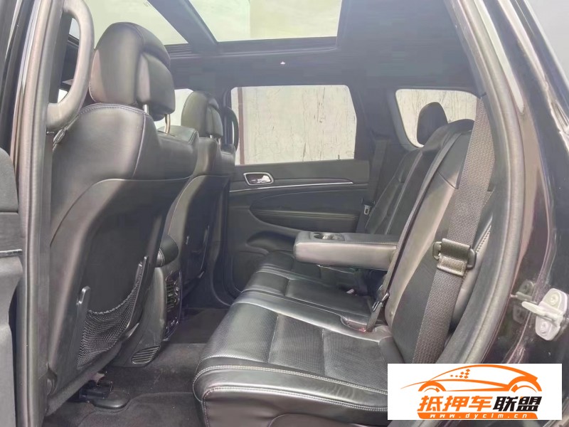  17年Jeep大切諾基SUV 