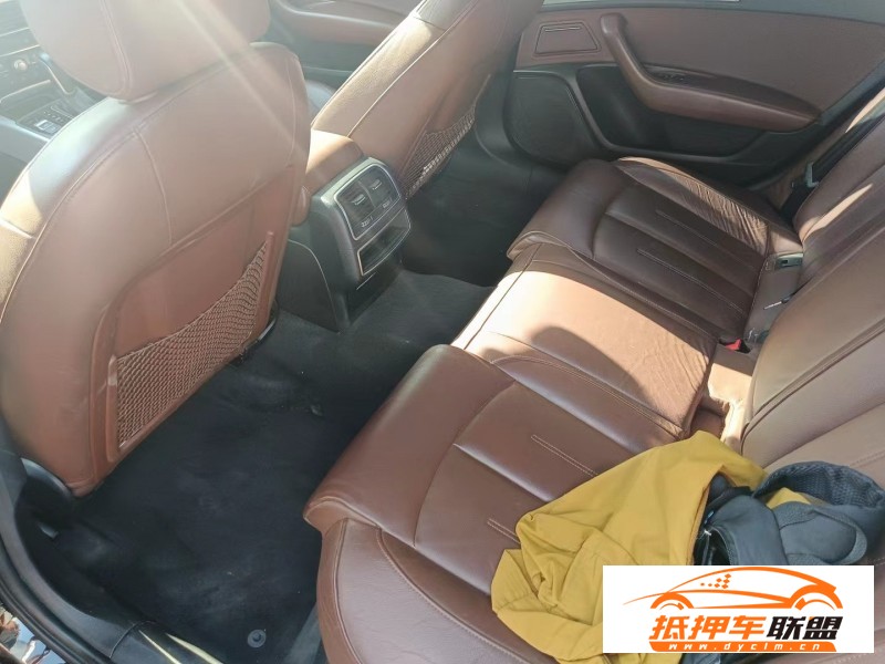  17年奧迪A6L轎車 