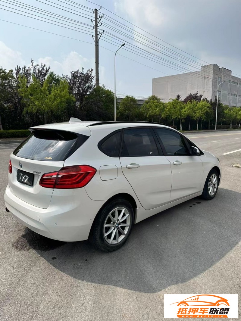  17年寶馬2系轎車 