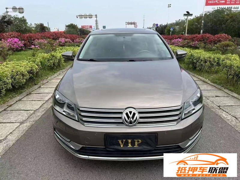  16年大眾邁騰轎車 