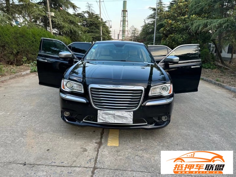  14年克萊斯勒300C轎車 