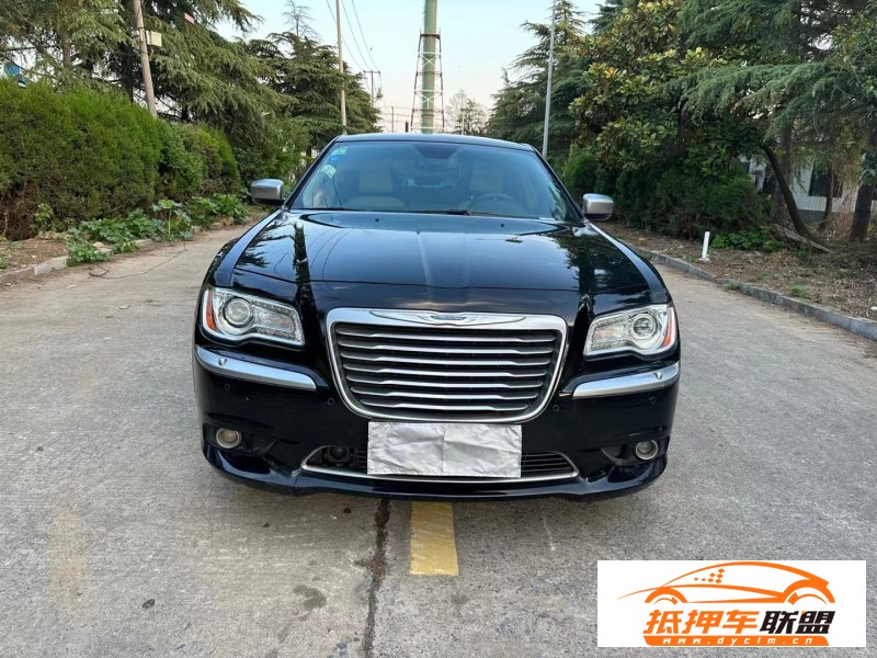  14年克萊斯勒300C轎車 
