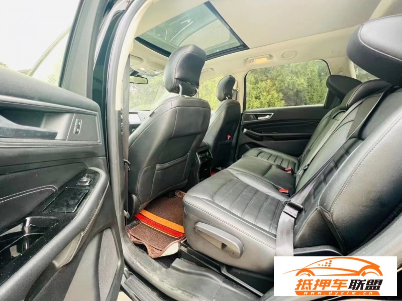  17年福特銳界轎車 