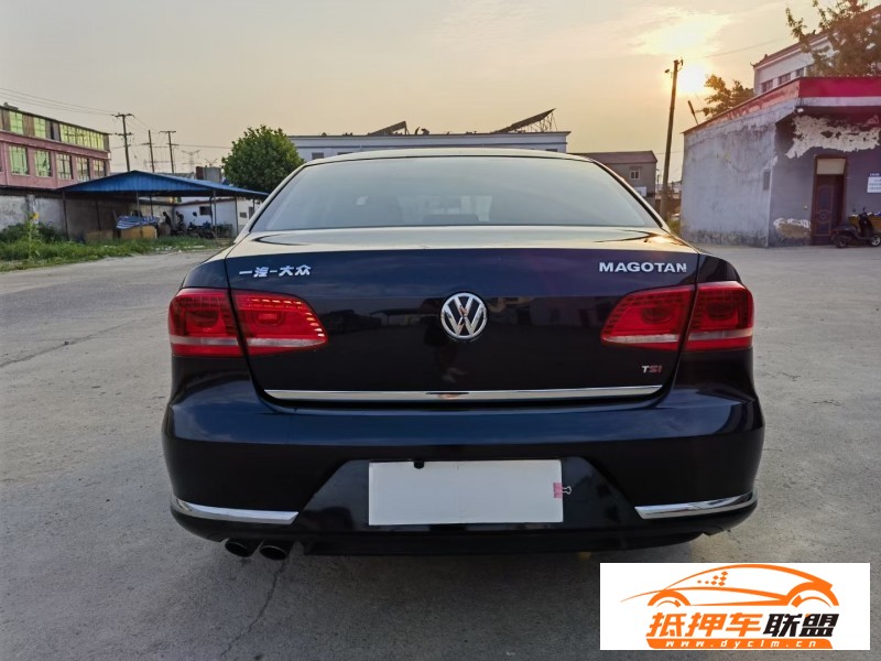  17年大眾邁騰轎車 