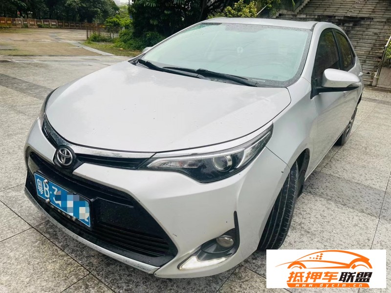  17年豐田雷凌轎車 