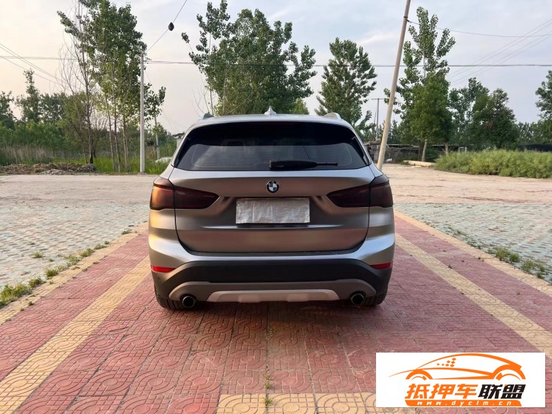  18年寶馬X1轎車 