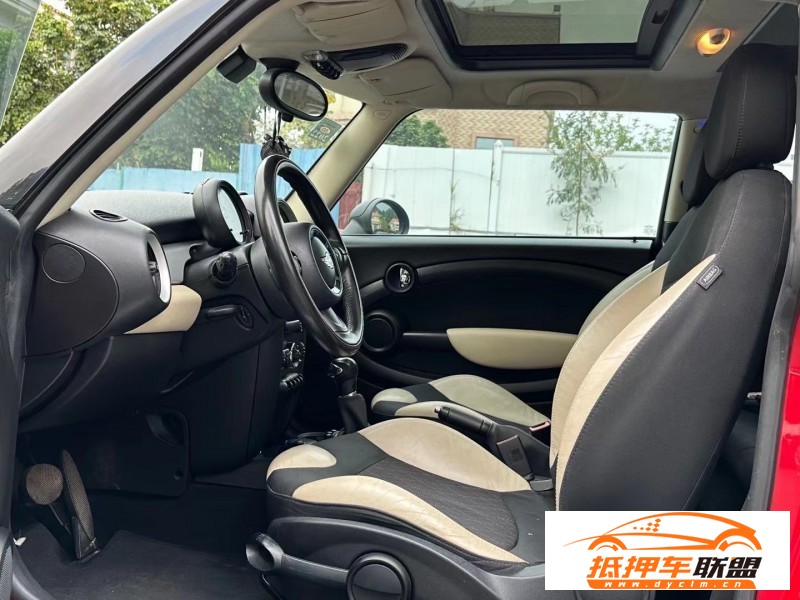 13年寶馬MINI轎車 