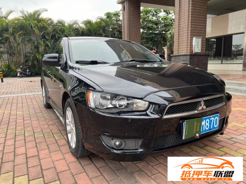  12年三菱奕炫轎車 