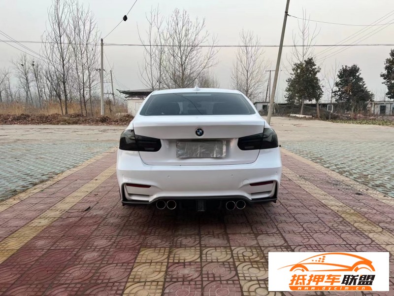  17年寶馬3系轎車 