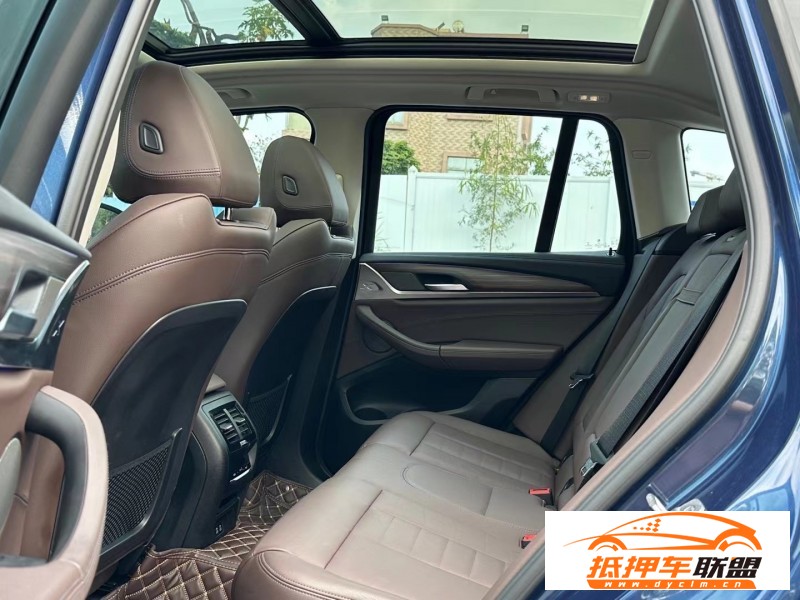  21年寶馬X3轎車 
