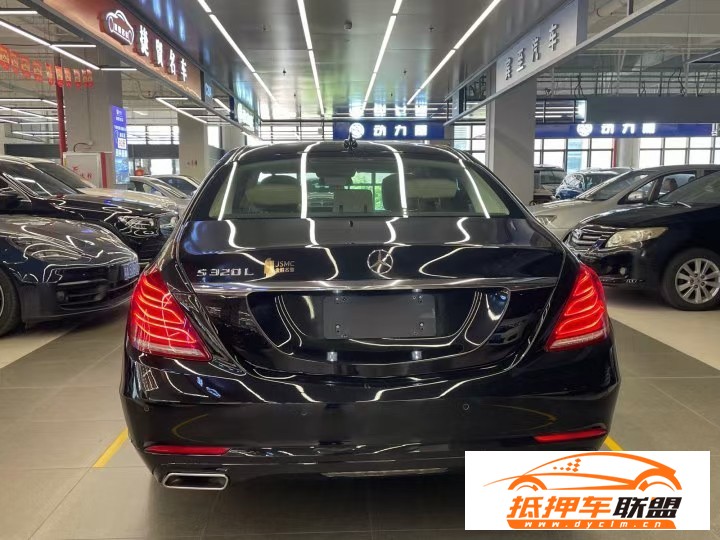  16年奔馳S轎車 