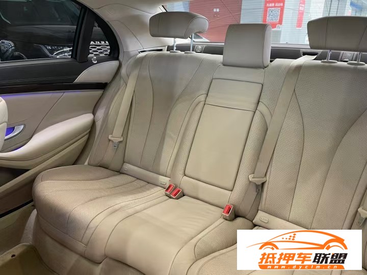  16年奔馳S轎車 